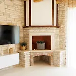 Villa Del With Heated Pool