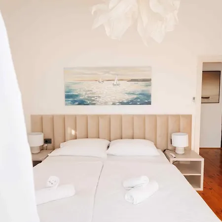 Del With Heated Pool Villa Cabrunici