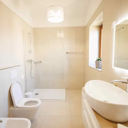 Del With Heated Pool Villa