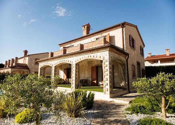 Del With Heated Pool * Cabrunici