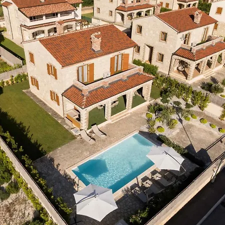 Del With Heated Pool * Cabrunici